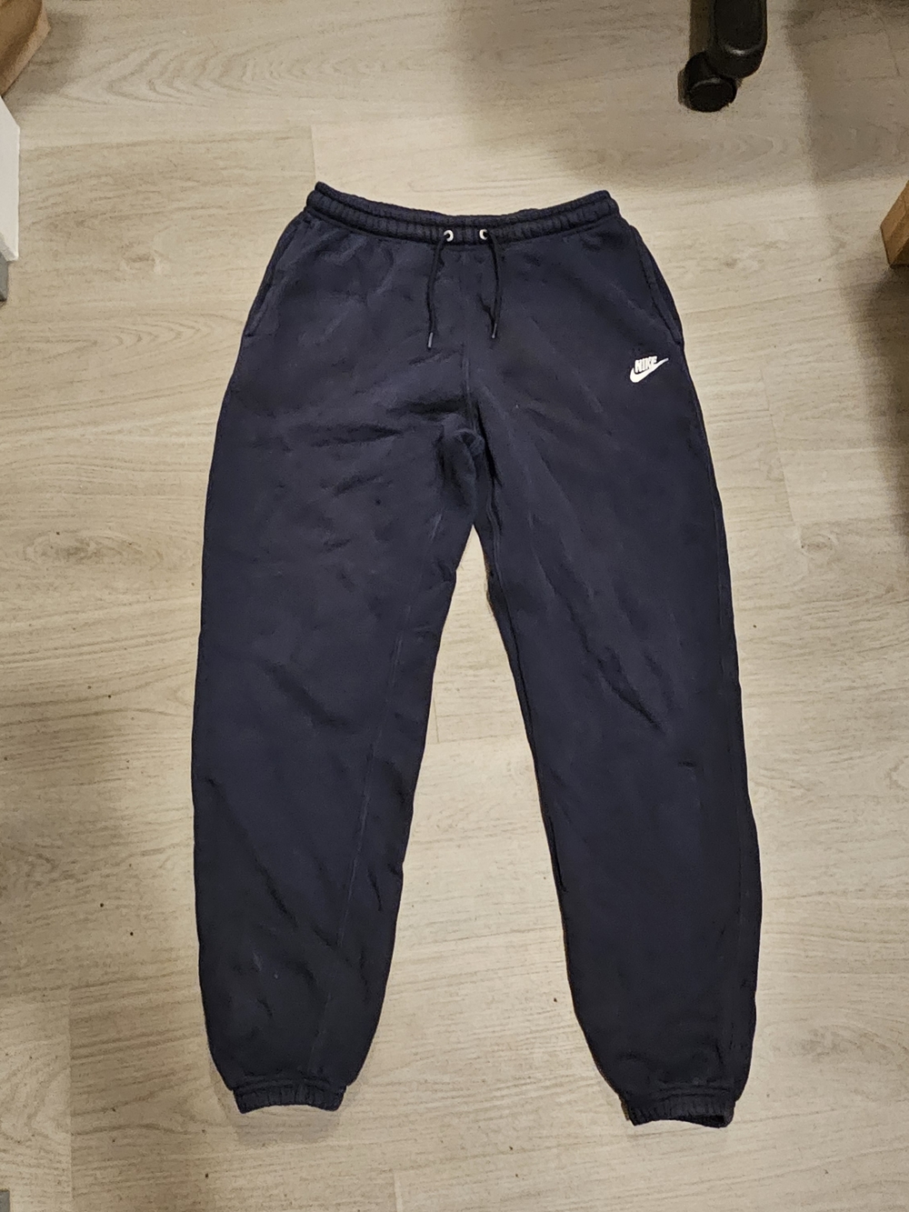 Nike Men’s Dark Blue Fleece Joggers with White Swoosh